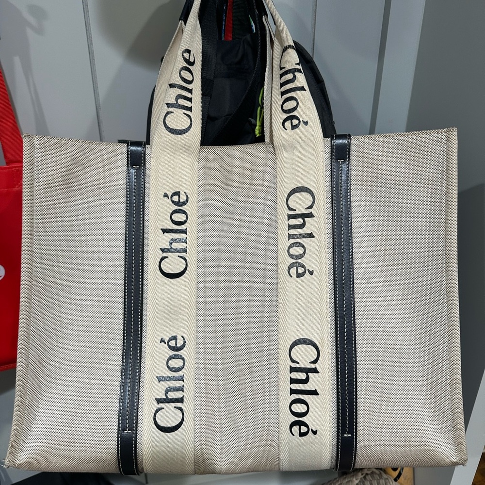 Chloé Beige Tote Bag with Black Accents